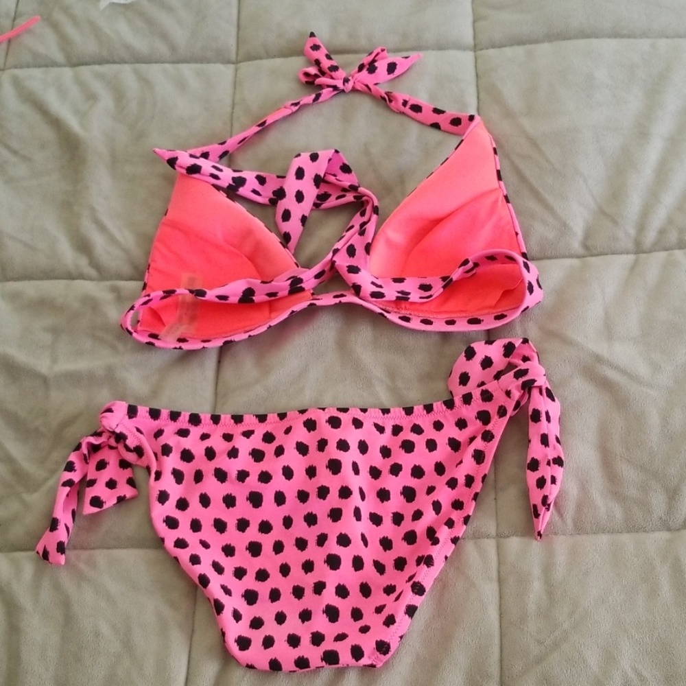 Victoria's secret bikini set - Picture 2 of 4